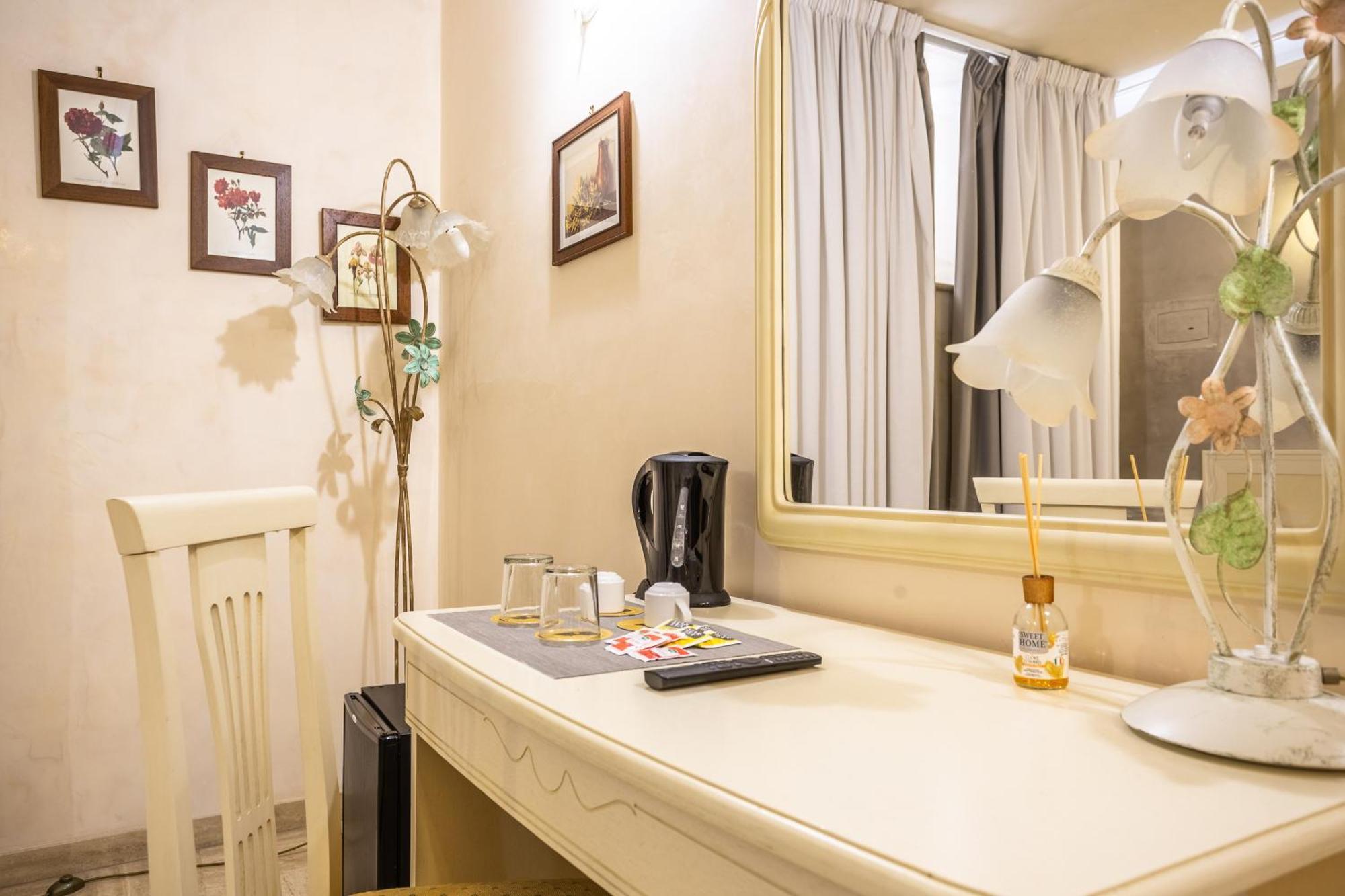 Opera Theater Relais Hotel Roma Ngoại thất bức ảnh