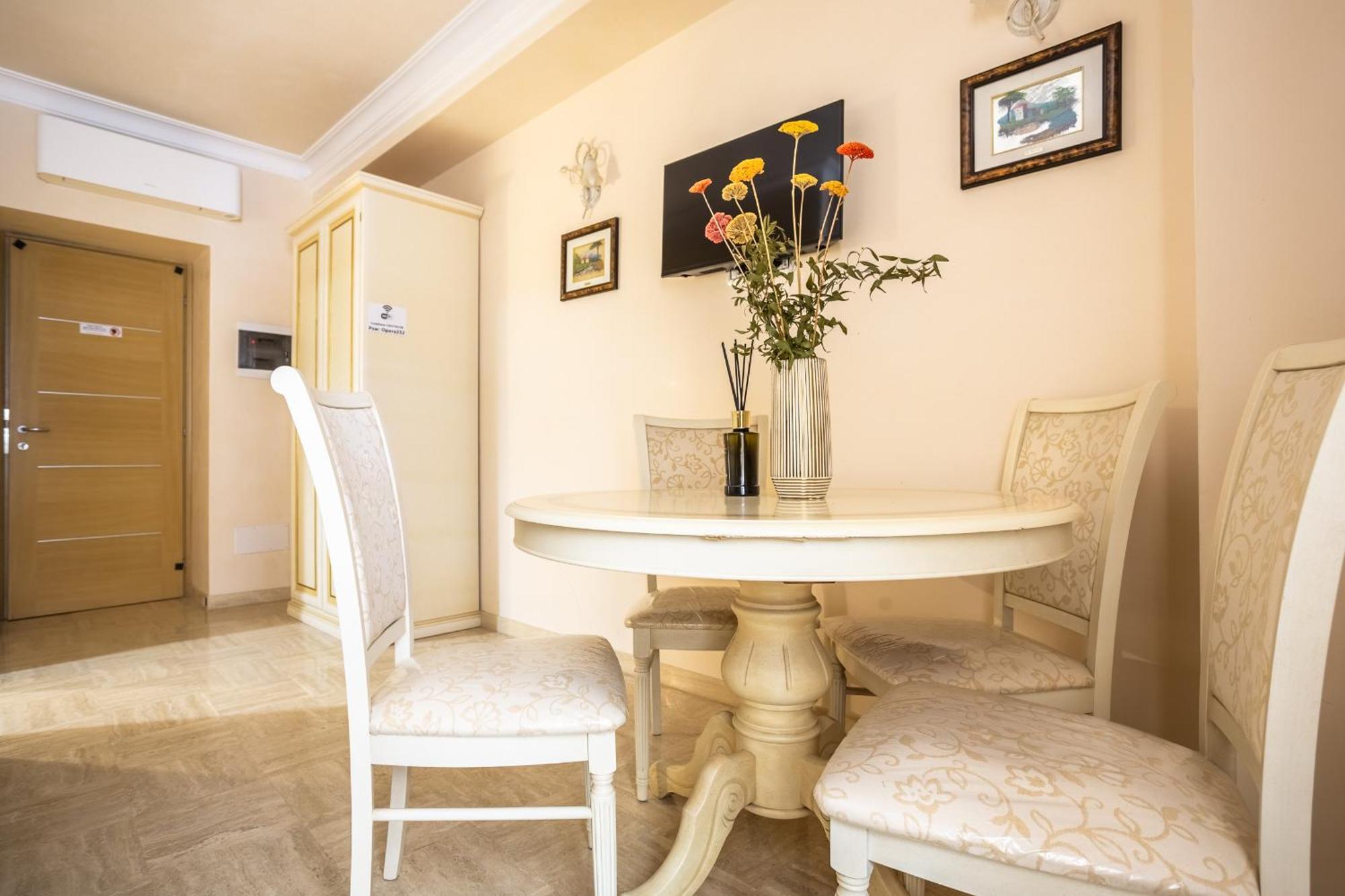 Opera Theater Relais Hotel Roma Ngoại thất bức ảnh
